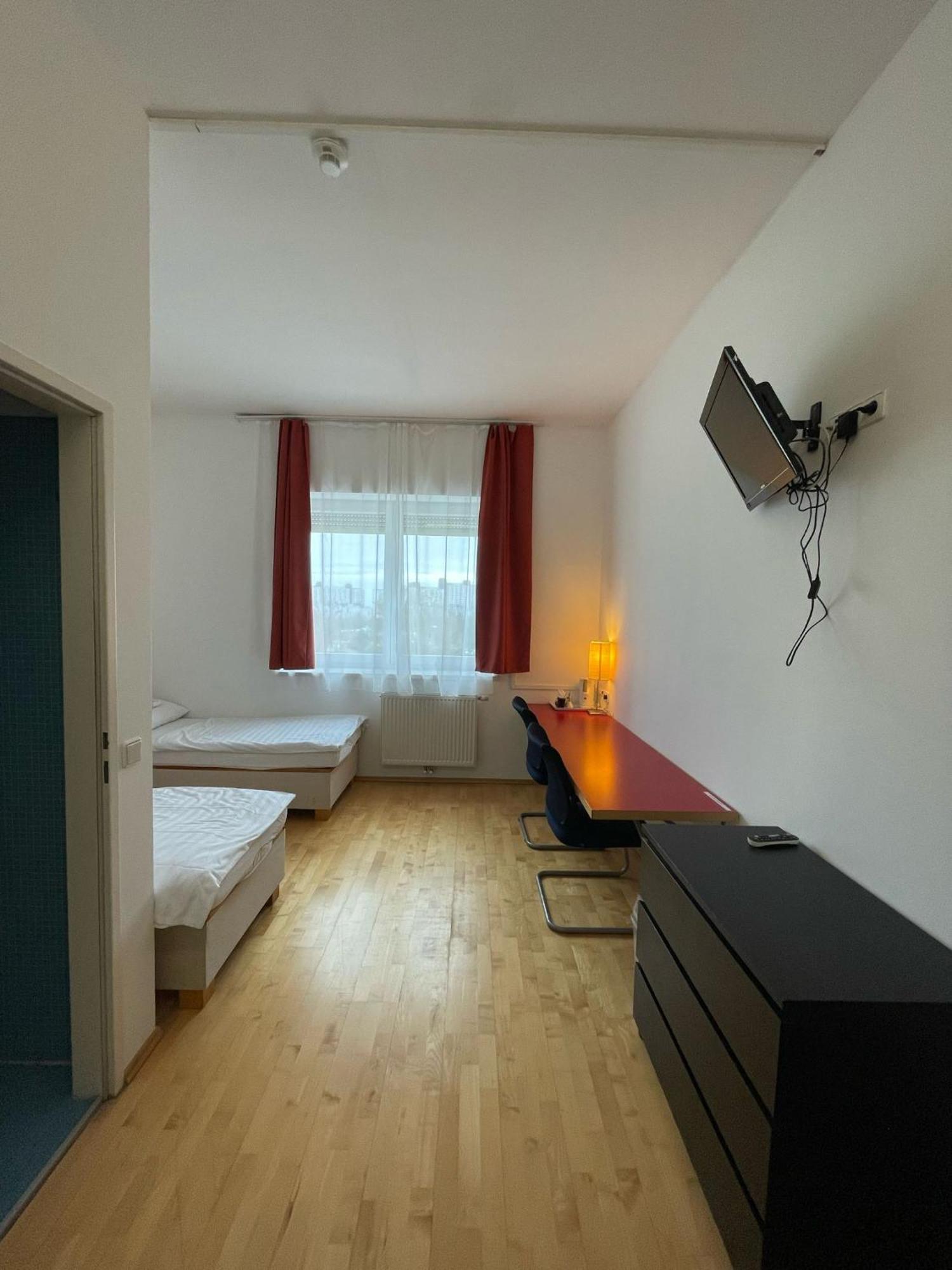 Albergue Workbase *